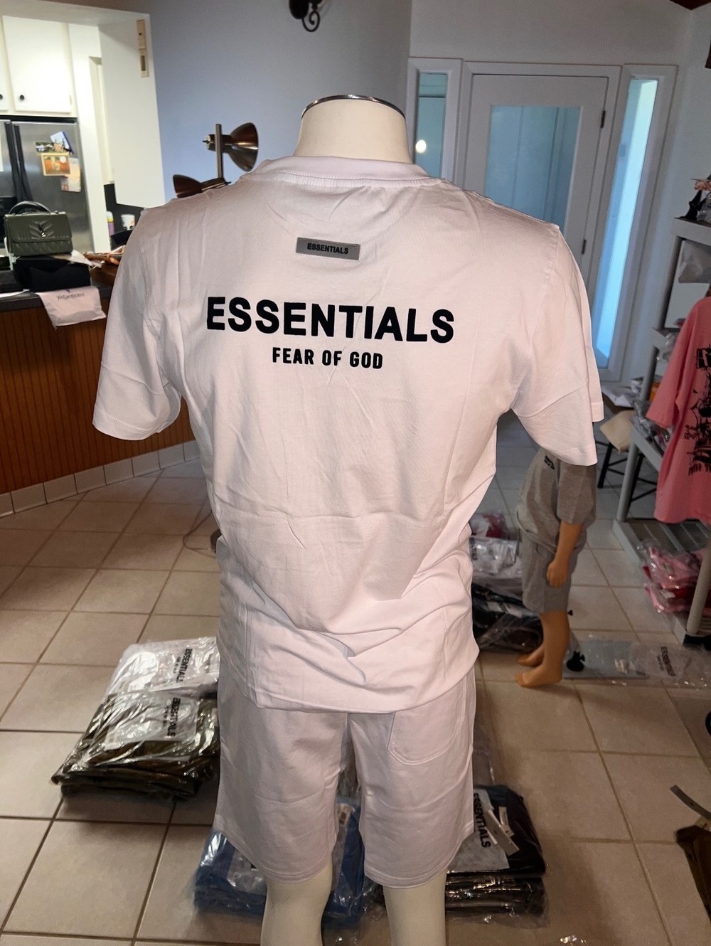 Mens essential short/shirt sets medium - Picture 2 of 4